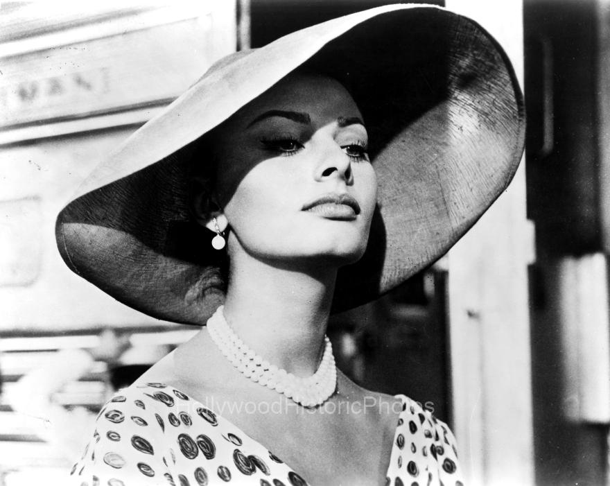 1959 That Kind of Woman wm.jpg